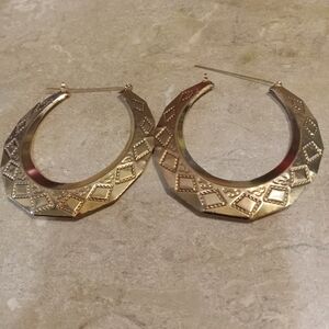 Chic Geometric Gold Hoop Earrings 3inches NWOT